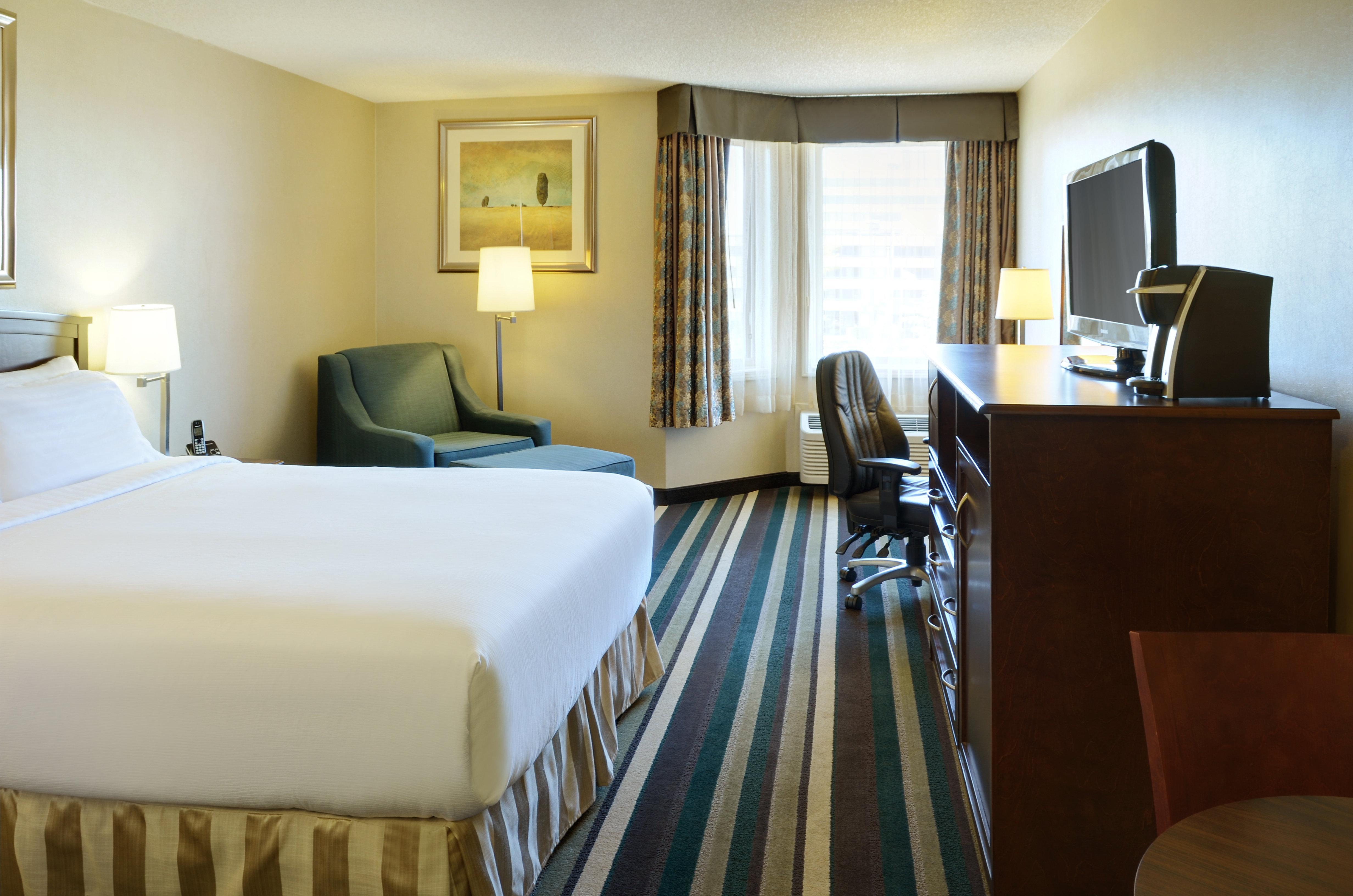 Holiday Inn Conference Centre Edmonton South By Ihg Bagian luar foto