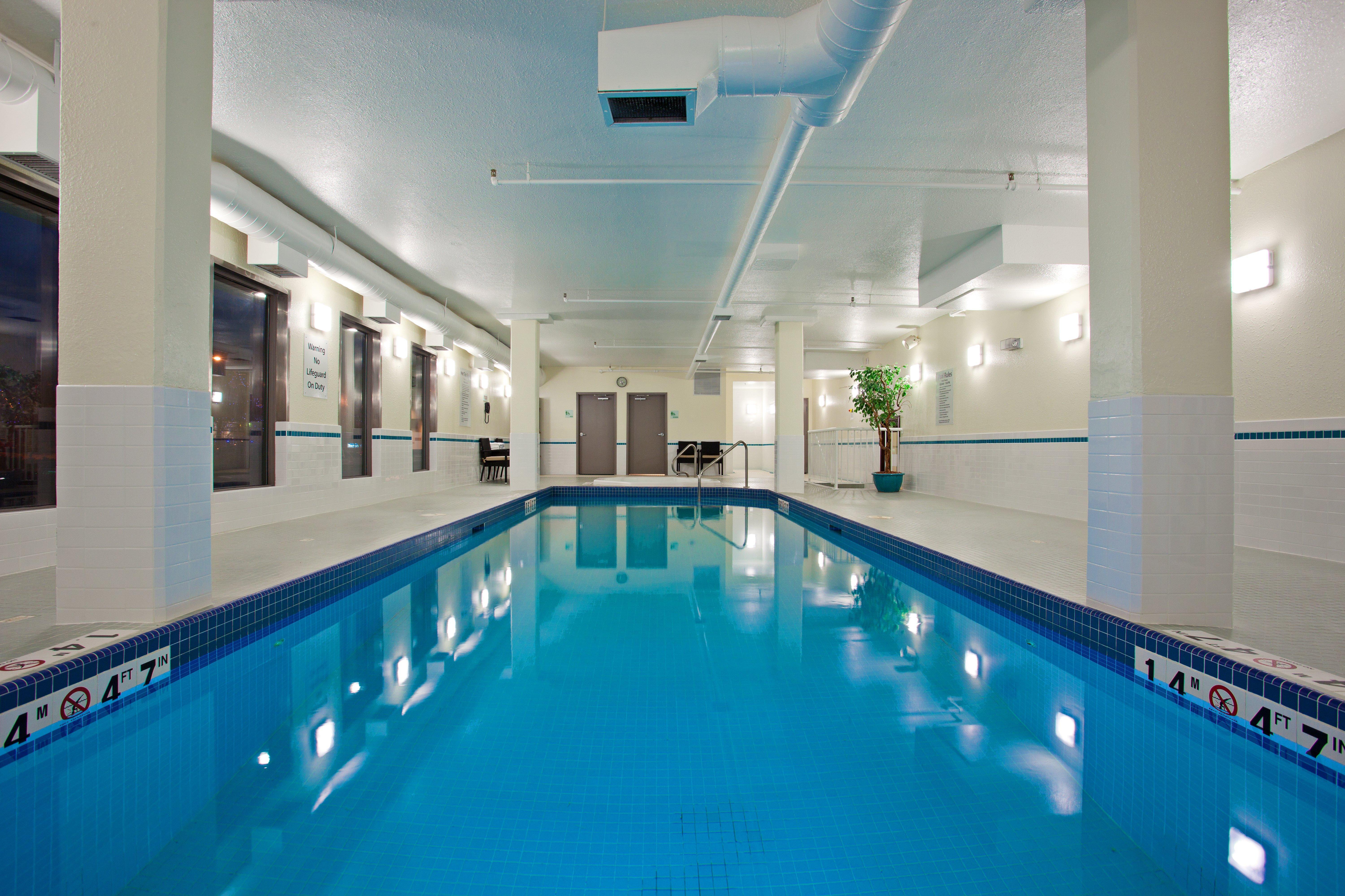 Holiday Inn Conference Centre Edmonton South By Ihg Bagian luar foto