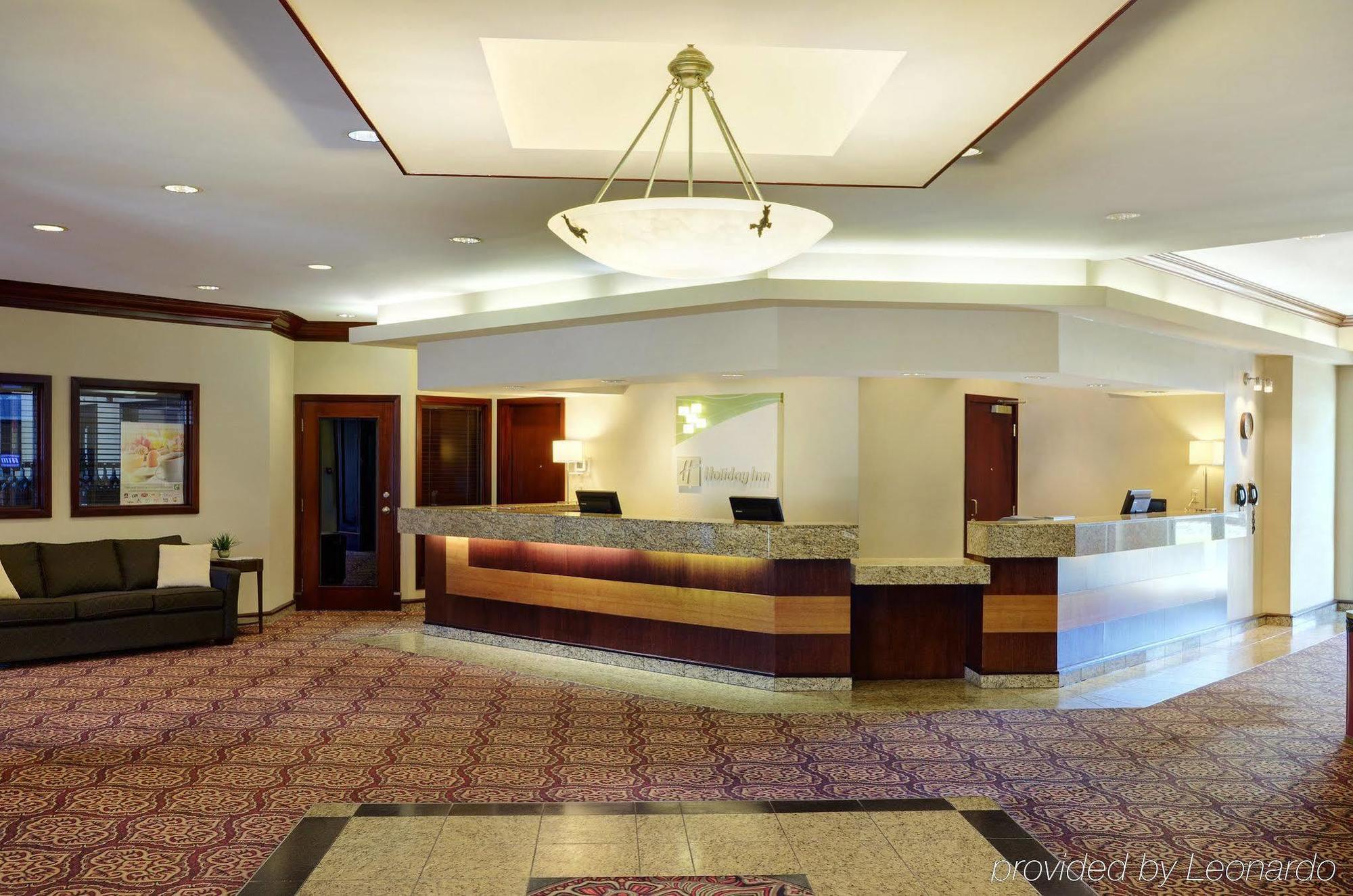 Holiday Inn Conference Centre Edmonton South By Ihg Bagian luar foto