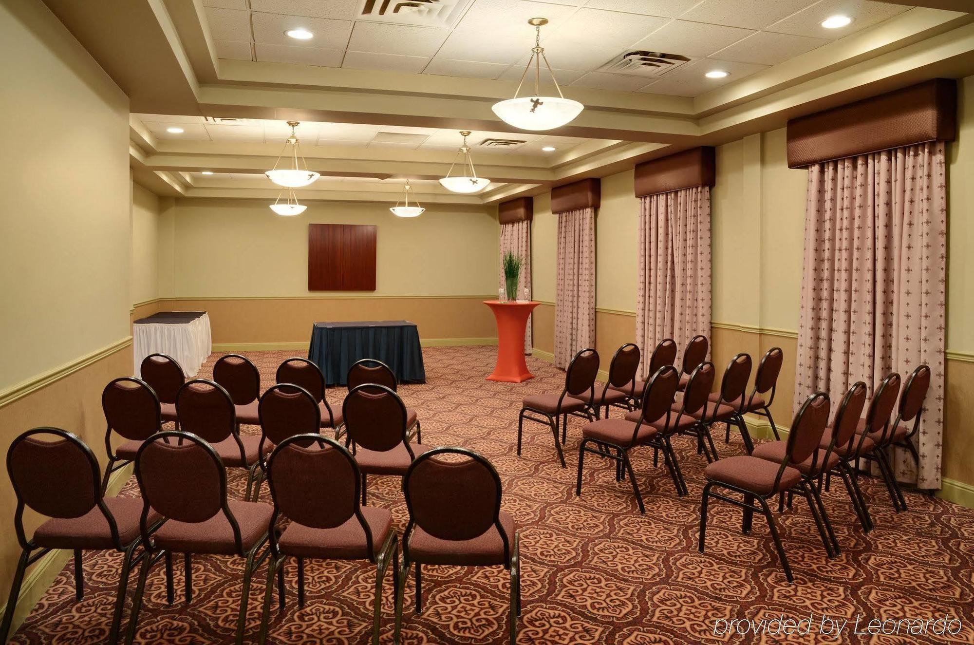 Holiday Inn Conference Centre Edmonton South By Ihg Bagian luar foto
